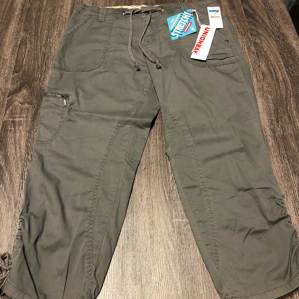 New Sz 9 Capris